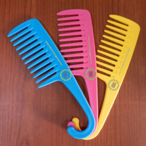 wide-tooth-comb